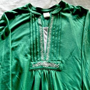 Blair 2X top Pretty green with white panel